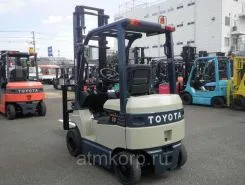 Вилочный погрузчик Toyota FORKLIFT 7FBH18 2010 года б/у фото 2