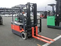 Вилочный погрузчик Toyota FORKLIFT 7FBE20 2012 года б/у