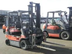 Вилочный погрузчик TOYOTA FORKLIFT 7FB25 2005 года б/у