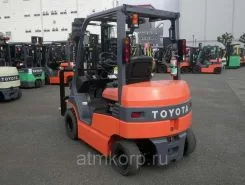 Вилочный погрузчик Toyota FORKLIFT 7FBL20 2011 года б/у фото 2