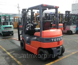 Вилочный погрузчик Toyota FORKLIFT 7FB20 2014 года б/у фото 2