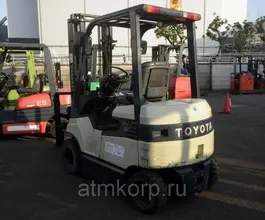 Вилочный погрузчик TOYOTA FORKLIFT 7FBH20 2004 года б/у фото 2