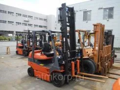 Вилочный погрузчик TOYOTA FORKLIFT 7FB25 2018 года б/у