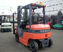 Вилочный погрузчик Toyota FORKLIFT 40-7FB25 2010 года б/у фото 2