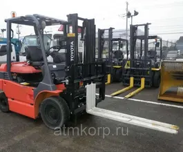 Вилочный погрузчик TOYOTA FORKLIFT 40-7FB25 2012 года б/у