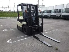 Вилочный погрузчик Toyota FORKLIFT 40-7FB25 2000 года б/у