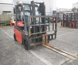 Вилочный погрузчик Toyota FORKLIFT 7FB30 2011 года б/у