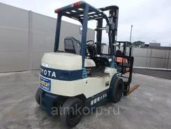 Вилочный погрузчик Toyota FORKLIFT 7FB30 2002 года б/у фото 2