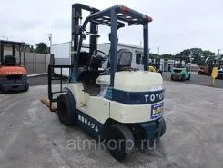 Вилочный погрузчик Toyota FORKLIFT 7FB30 2002 года б/у фото 4
