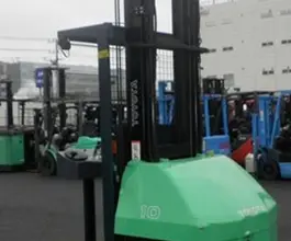 Вилочный погрузчик Toyota FORKLIFT 7FBPR10 2008 года б/у фото 2