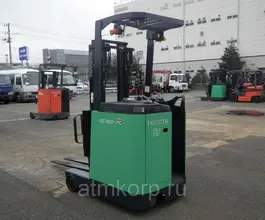 Вилочный погрузчик TOYOTA FORKLIFT 7FBRK9 2006 года б/у фото 2