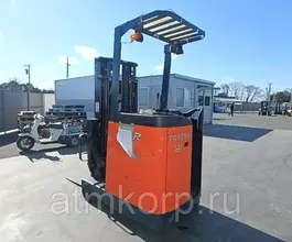 Вилочный погрузчик Toyota FORKLIFT 7FBRK9 2003 года б/у фото 4