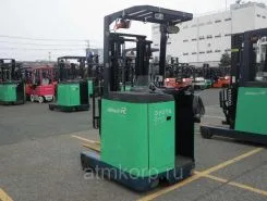 Вилочный погрузчик Toyota FORKLIFT 7FBR10 2010 года б/у фото 2