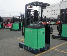 Вилочный погрузчик Toyota FORKLIFT 7FBR10 2010 года б/у фото 2