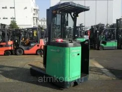 Штабелер Toyota FORKLIFT 7FBR18 2005 года б/у фото 2