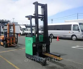 Вилочный погрузчик TOYOTA FORKLIFT 7FBRS13 2005 года б/у