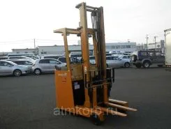 Вилочный погрузчик Toyota FORKLIFT 7FBR15 2012 года б/у