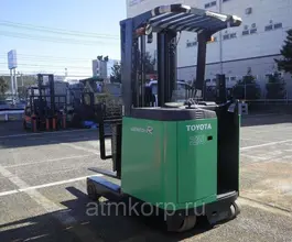Вилочный погрузчик TOYOTA FORKLIFT 7FBRS20 2009 года б/у фото 2