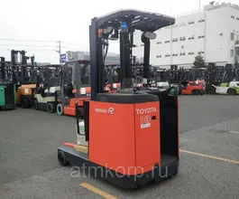 Вилочный погрузчик TOYOTA FORKLIFT 7FBR18 2009 года б/у фото 2