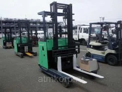 Штабелер Toyota FORKLIFT 7FBR25 2003 года б/у