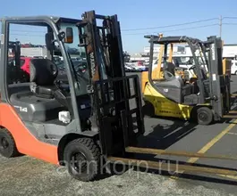 Вилочный погрузчик Toyota FORKLIFT 8FGL14 2007 года б/у