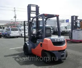 Вилочный погрузчик TOYOTA FORKLIFT 8FG20 2008 года б/у фото 2
