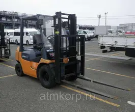 Вилочный погрузчик Toyota FORKLIFT 7FG20 2003 года б/у