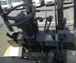 Вилочный погрузчик TOYOTA FORKLIFT 7FG30 2005 года б/у фото 2