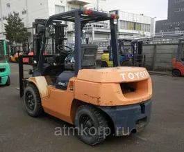 Вилочный погрузчик Toyota FORKLIFT 7FG35 2006 года б/у фото 2