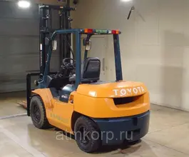 Вилочный погрузчик TOYOTA FORKLIFT 02-7FGK40 2000 года б/у фото 2