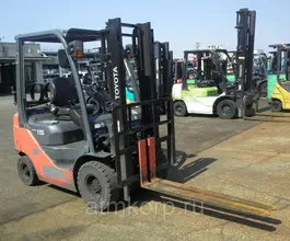 Вилочный погрузчик TOYOTA FORKLIFT 8FG15 2012 года б/у