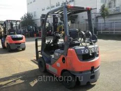 Вилочный погрузчик TOYOTA FORKLIFT 8FG15 2012 года б/у фото 2
