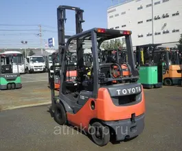 Вилочный погрузчик Toyota FORKLIFT 02-8FG15 2012 года б/у фото 2