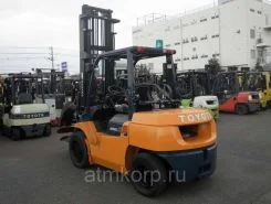 Вилочный погрузчик Toyota FORKLIFT 02-7FG35 2011 года б/у фото 2