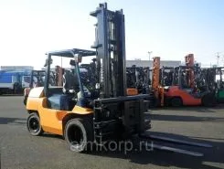Вилочный погрузчик Toyota FORKLIFT 7FD35 2011 года б/у