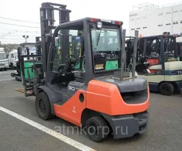 Вилочный погрузчик Toyota FORKLIFT 52-8FD30 2011 года б/у фото 2