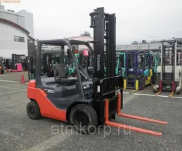 Вилочный погрузчик Toyota FORKLIFT 02-8FD20 2008 года б/у