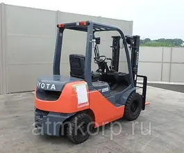 Вилочный погрузчик Toyota FORKLIFT 50-8FD25 2013 года б/у фото 2
