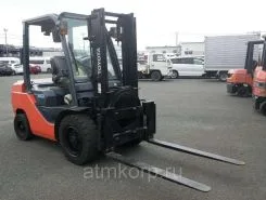 Вилочный погрузчик Toyota FORKLIFT 50-8FD30 2012 года б/у