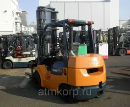 Вилочный погрузчик Toyota FORKLIFT 02-7FDK30 2006 года б/у