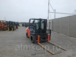 Вилочный погрузчик TOYOTA FORKLIFT 8FD35 2014 года б/у фото 3
