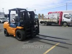 Вилочный погрузчик Toyota FORKLIFT 02-7FD40 2001 года б/у