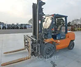 Вилочный погрузчик Toyota FORKLIFT 02-7FD40 2008 года б/у