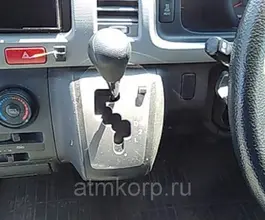 Микроавтобус TOYOTA HIACE VAN KDH206K 2010 года б/у фото 2