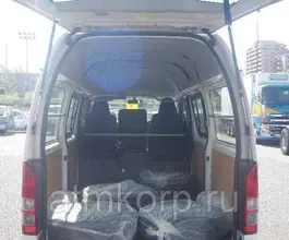 Микроавтобус Toyota HIACE VAN TRH200K 2011 года б/у фото 3