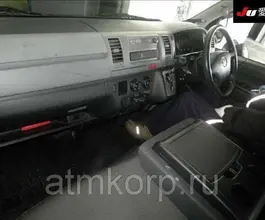 Микроавтобус Toyota HIACE VAN TRH200V 2011 года б/у фото 3