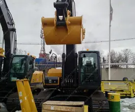 Экскаватор John Deere E230LC 2018 года б/у фото 2