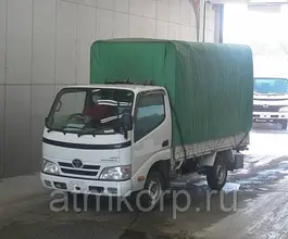 Тентованный грузовик Тентованный грузовик  Toyota 2011 года б/у