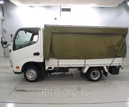 Тентованный грузовик Тентованный грузовик  Toyota 2011 года б/у