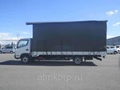 Тентованный грузовик Тентованный грузовик  Toyota 2011 года б/у